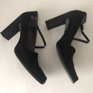 🔥 Square Toe Pump w/Strap Black Size 7 thumbnail 5