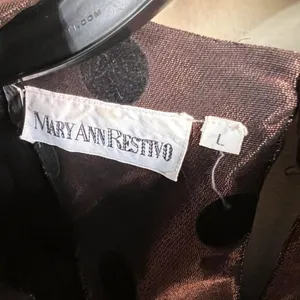 Mary Ann Restivo‎ large vintage top thumbnail 3