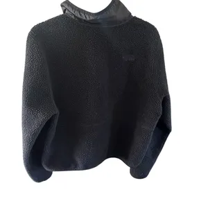 The North Face Women's Black Fleece Jacket thumbnail 2