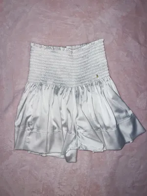 White Natural Life Shorts thumbnail 2