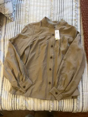 Banana Republic Top thumbnail 1