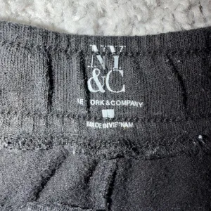 New York & Company Womens Black Love NYC Apple Graphic Jogger Sweatpants Large thumbnail 4