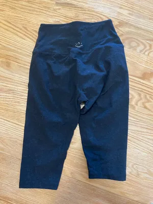 Beyond Yoga Capri Leggings thumbnail 2