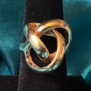 18K Electroplated Love Knot Ring Size 6 Gold thumbnail 1