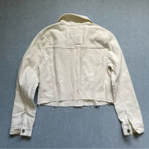 Hollister Cream Crop Denim Trucker Jacket Distressed Raw Hem Size S thumbnail 6