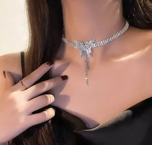 Women‘s Full Rhinestones Butterfly Pendant Choker Necklace thumbnail 5