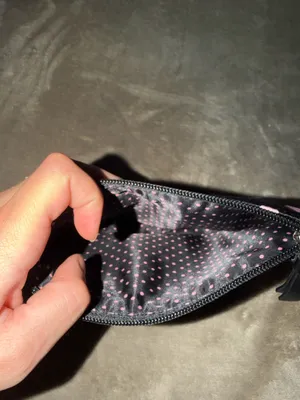 Victoria's Secret bag thumbnail 4