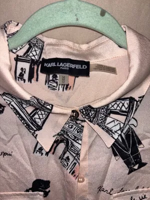 Karl Lagerfeld Paris Women’s Button Down Sketch Shirt. Size Medium thumbnail 2