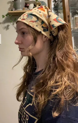 traditional print bandana thumbnail 2