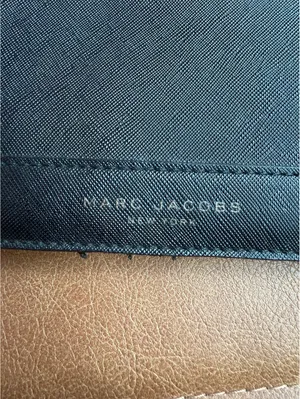 Marc Jacobs Saffiano leather top-zip coin pouch and card case thumbnail 2