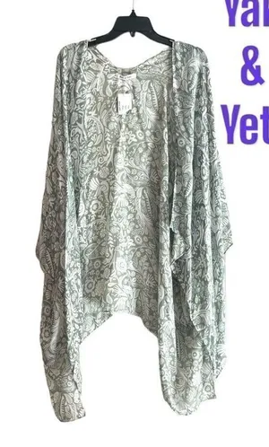 NWT Yak & Yeti Green Floral Thin Shawl Cardigan One Size thumbnail 1