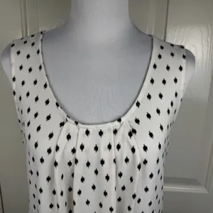 Banana Republic Women Top Sz S White Black Print Scoop Pleated Neck Sleeveless thumbnail 2