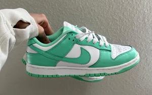 Nike Dunk Low Green Glow Size 8.5 thumbnail 2