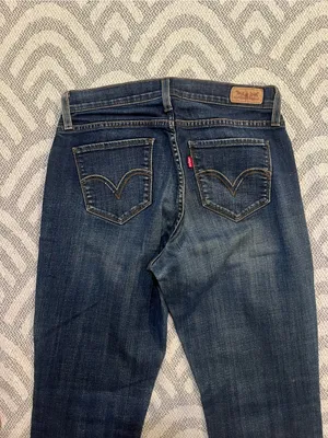 LEVI’S Women’s 529 Curvy Bootcut Blue Denim Jeans 8 M thumbnail 5