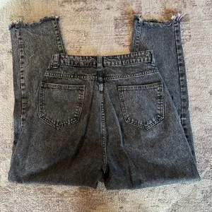 SheIn Black Distressed Jeans thumbnail 2