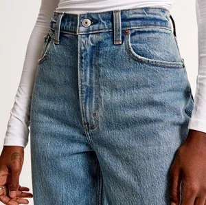 Abercrombie Ultra High Rise 90s Straight Jean thumbnail 2