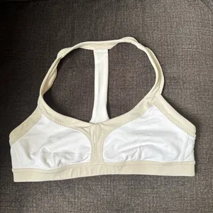 Lululemon Sport Bra size 8 thumbnail 3