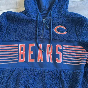 National Football League NWT Chicago Bears Jacket Half Zip Hooded Fluffy Trendy Black Style Sz S thumbnail 2