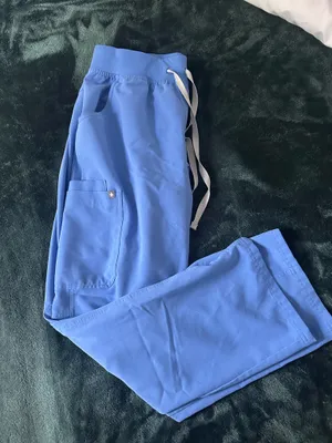 FIGS Kade Cargo Scrub Pants thumbnail 2