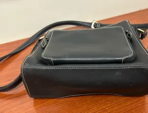Liz Claiborne Black Crossbody Bag with White Stitching-very CLEAN! thumbnail 3