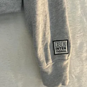 OFFLINE by Aerie Zip Up Hoodie Womens‎ Small Gray Cropped Intentional Sweatshirt thumbnail 3