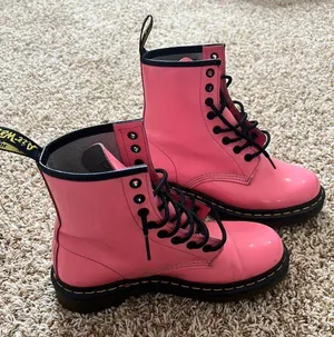 Dr. Martens Pink thumbnail 8