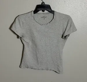 Abercrombie & Fitch Women Baby Tee‎ Essentials Light Gray Crewneck Minimalist M thumbnail 1