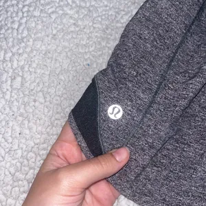 Lululemon Hotty Hot Shorts 4" thumbnail 5