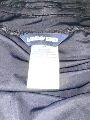 Lands’ End Women’s 16W Black Active Athletic Shorts Pockets Stretch Plus Size thumbnail 2