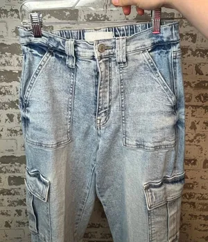 Vervet | women light wash cargo denim jeans 26 thumbnail 1