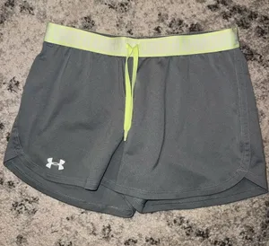 Under Armour HeatGear Shorts Womens Medium Loose Gray Neon Green Running Workout thumbnail 1