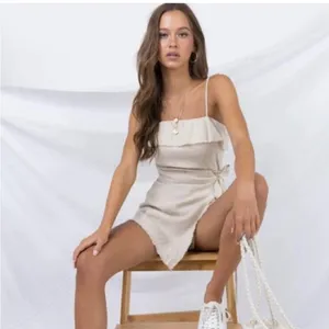 Princess Polly Rally Playsuit in Beige Size 10 New with tag thumbnail 5