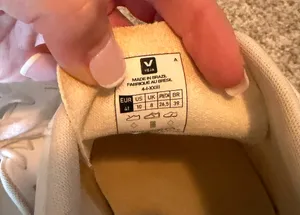 VEJA Sneakers thumbnail 3