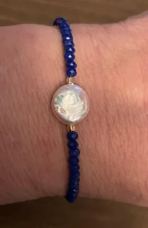 Adore cultured pearl and blue glass beads adjustable pull bracelet thumbnail 3