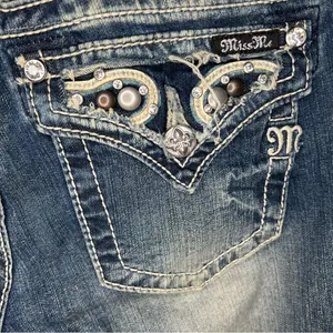 Miss Me Bootcut Western Thick‎ Stitch Flap Pocket Embellished Denim Jeans thumbnail 13