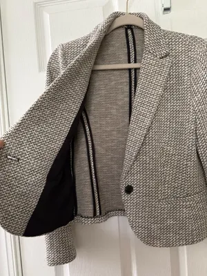 Amanda & Chelsea One-Button Blazer thumbnail 5