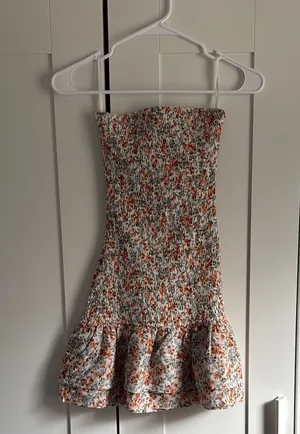 Windsor Floral Smocked Strapless Dress thumbnail 1