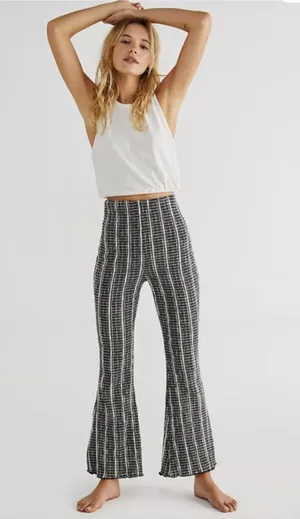 Free People Fine Line striped pull on pants Sz M‎ thumbnail 1