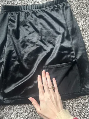 Black Satin A thumbnail 2