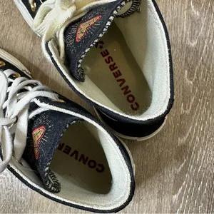 Converse Limited Edition Valentines Platform Sneakers‎ thumbnail 4