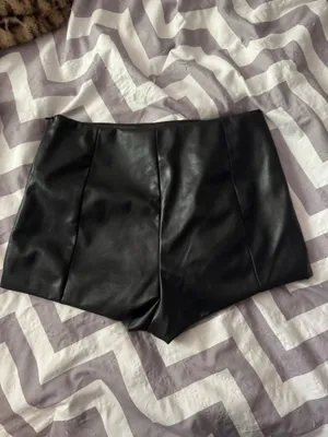 Leather Shorts Amazon Black thumbnail 3