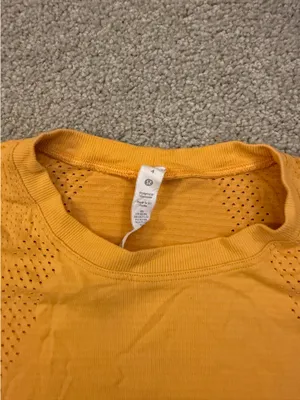 Lululemon Top thumbnail 2