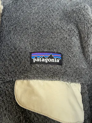 Patagonia Women’s Fleece Pullover Grey thumbnail 3