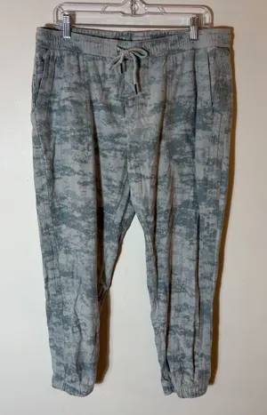 Athleta Farallon Camo Print Joggers Size‎ Large thumbnail 1