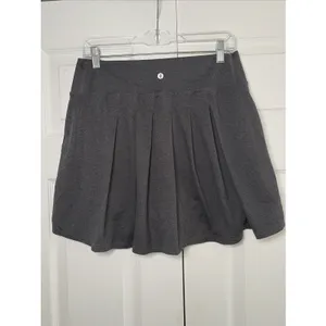 IZOD Performance Pleated Skort Womens Size L Gray Athletic Golf Tennis Skirt thumbnail 2