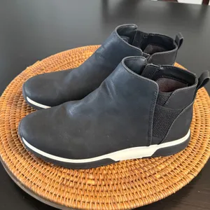 LifeStride Women Black Active Arch Sneaker Booties Soft Ankle Boots size‎ 9W thumbnail 2