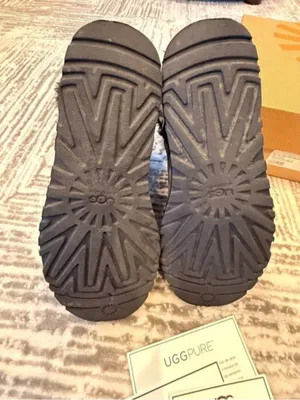 UGG women's US size 8 Mini Bailey Bow Snake Boots MSRP $225. thumbnail 9