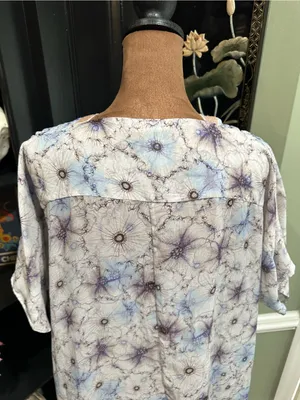 One September “Lyla” Sheer Sequin Floral Tunic – One Size (Fits XS–XL) thumbnail 9