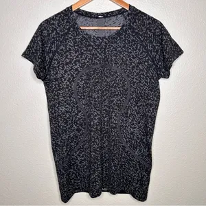 Lululemon Swiftly Tech Short Sleeve shirt 12 thumbnail 1