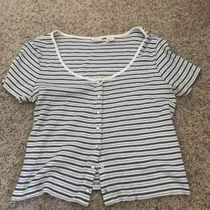 Levi’s short sleeve button down Ribbed Tee Shirt thumbnail 6